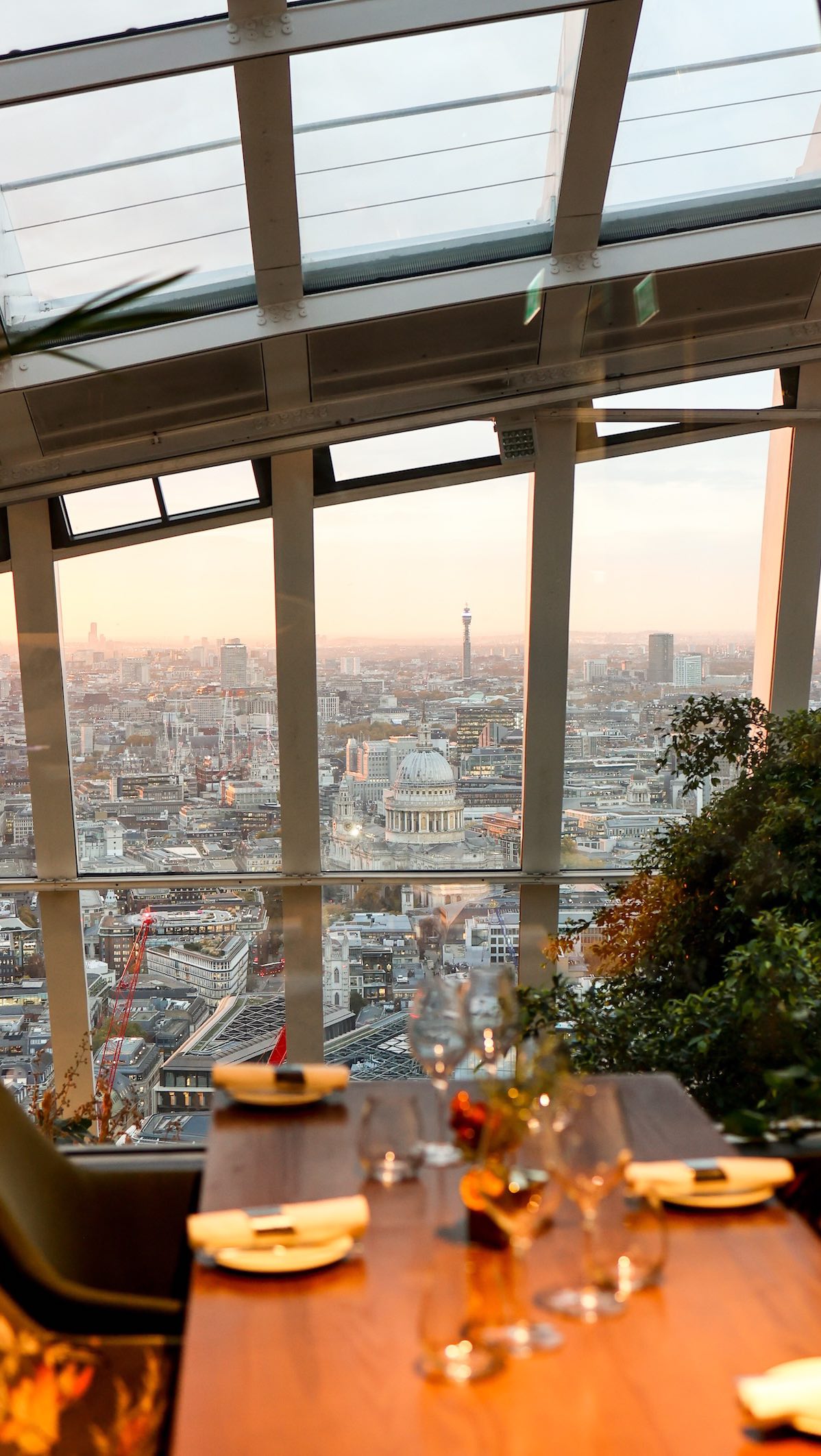 LondonвЂ™s favourite rosГ© meets the cityвЂ™s most iconic rooftop 
В 
For a limited time only this season, @thewhisperingangel is taking over our Fenchurch Terrace.
В 
At the very top of the Sky Garden, enjoy breathtaking views across the city while dining from an exclusive sharing menu created by Fenchurch RestaurantвЂ™s Chef de Cuisine, @kerth.gumbs 
В 
Your experience includes a selection of seasonal small plates,from Jersey oysters and smoked salmon to burrata, beef tartare and hoisin mayonnaise fried chicken, perfectly paired with a bottle of the seasonвЂ™s most-loved rosГ©, Whispering Angel.
В 
After dining, enjoy complimentary access to Sky GardenвЂ™s Music Nights and dance under the stars.
В 
Reservations are now open, from 20th April

Limited tables available, with just two booking slots per evening!